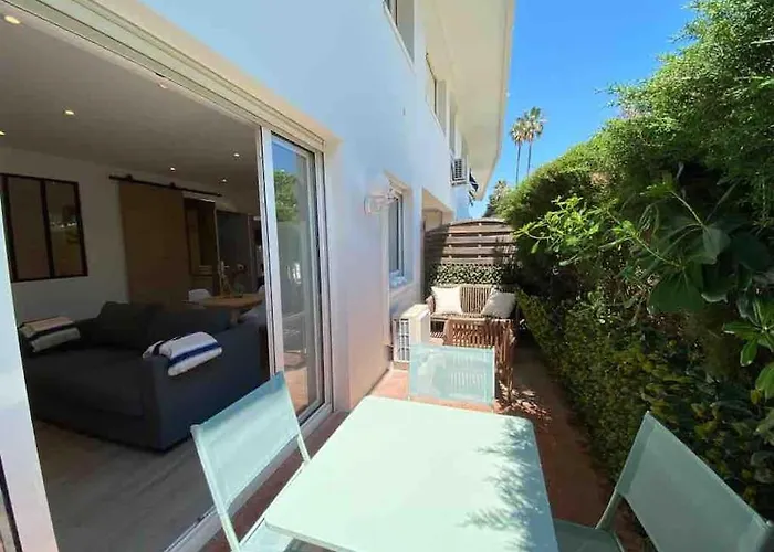 Le Coeur Du Cap D'antibes - Terrasse - Parking - Wifi Апартаменти *