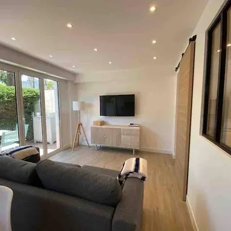 Appartement Le Coeur Du Cap D'antibes - Terrasse - Parking - Wifi Antibes