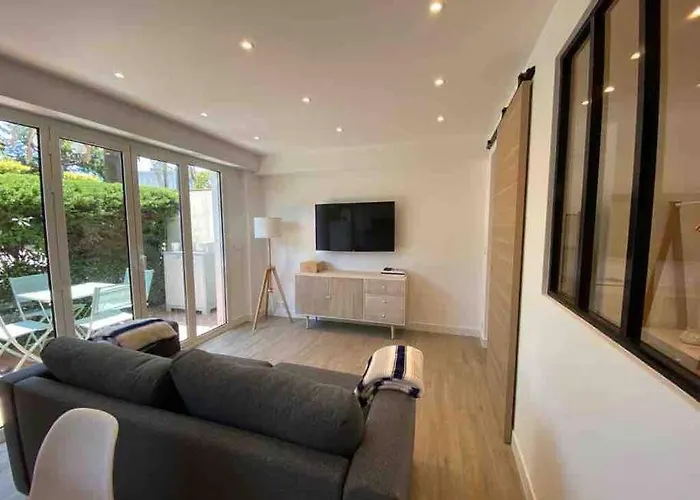 Apartman Le Coeur Du Cap D'antibes - Terrasse - Parking - Wifi Antibes